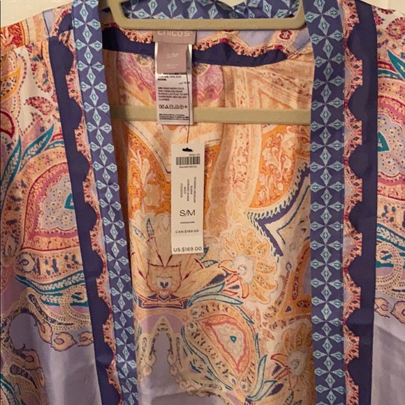 Stunning Medalian Ruana - Picture 3 of 4